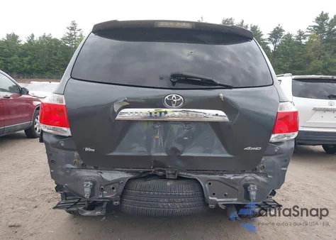 2012 Toyota Highlander Se V6 z USA, uszkodzony, nr VIN 5TDBK3EH9CS124577